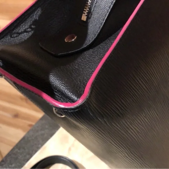 LOUIS VUITTON EPI Vaneau GM Black Hot Pink EUC - Picture 13 of 16